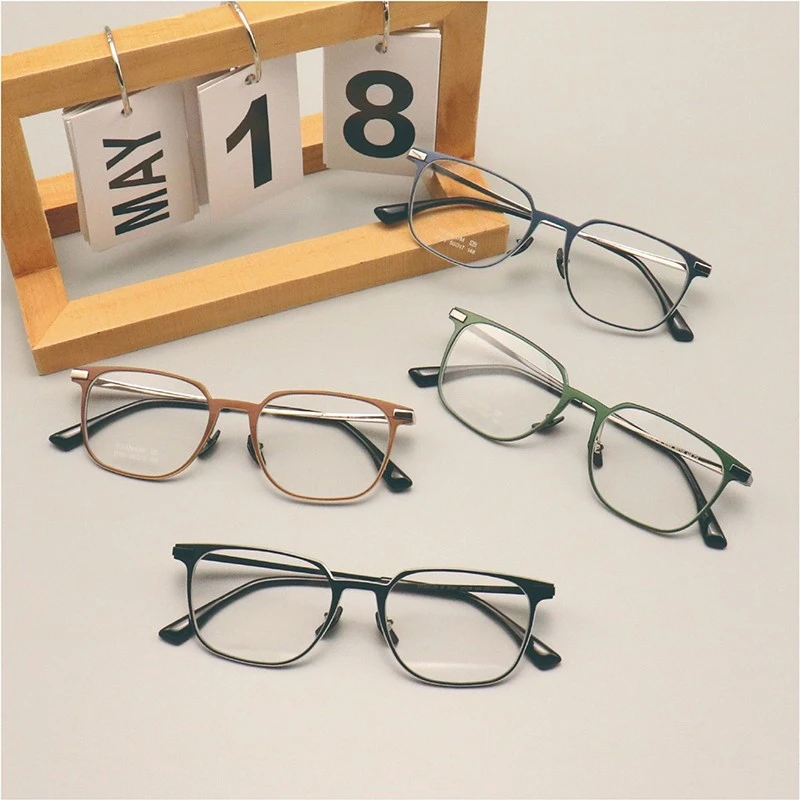 Clear Optical Glasses factory