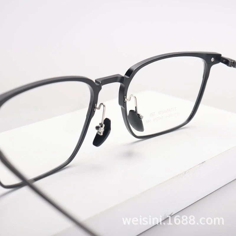 Titanium Frame Reading Glasses factory